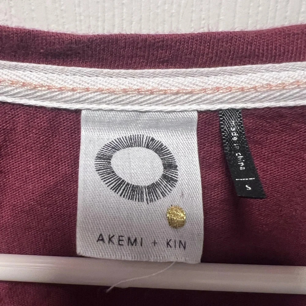 Anthropologie Akemi + Kin Half Sleeve Small Top - Picture 2 of 5